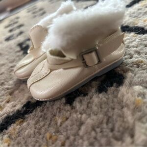American girl doll  Faux-Fur Lined Cream Moccasin Shoes